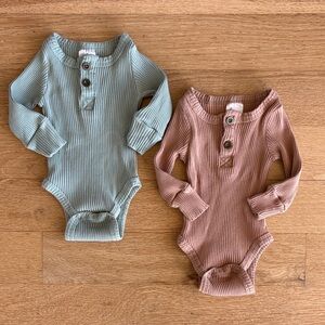 LITTLE ONE SHOP | SET OF 2, RIBBED BODYSUITS